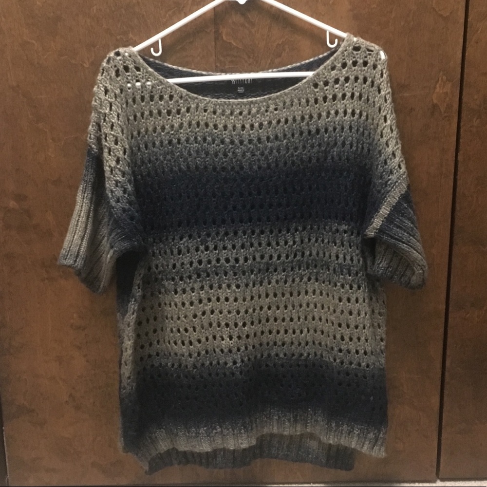 Short-sleeved Sweater